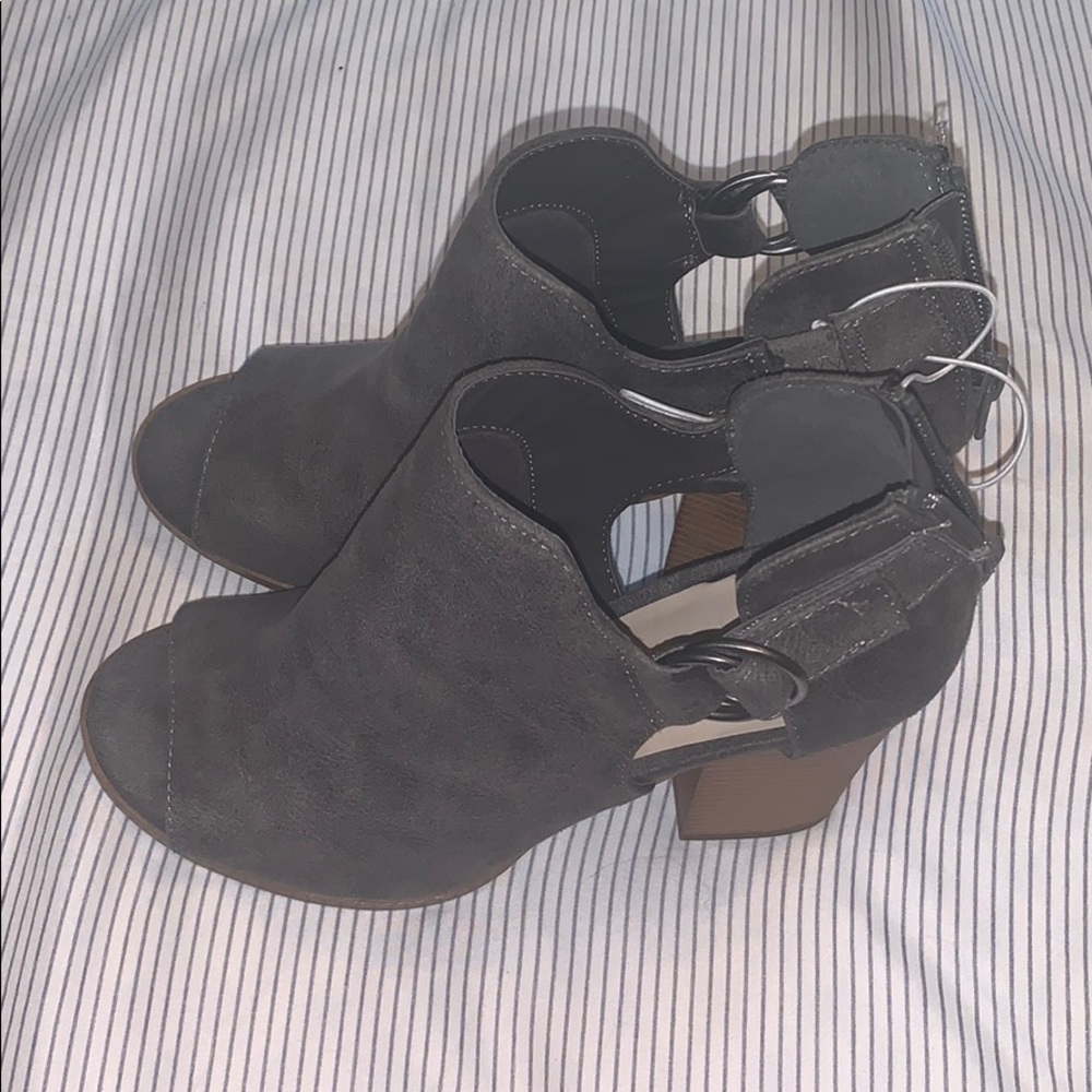 Never been worn before